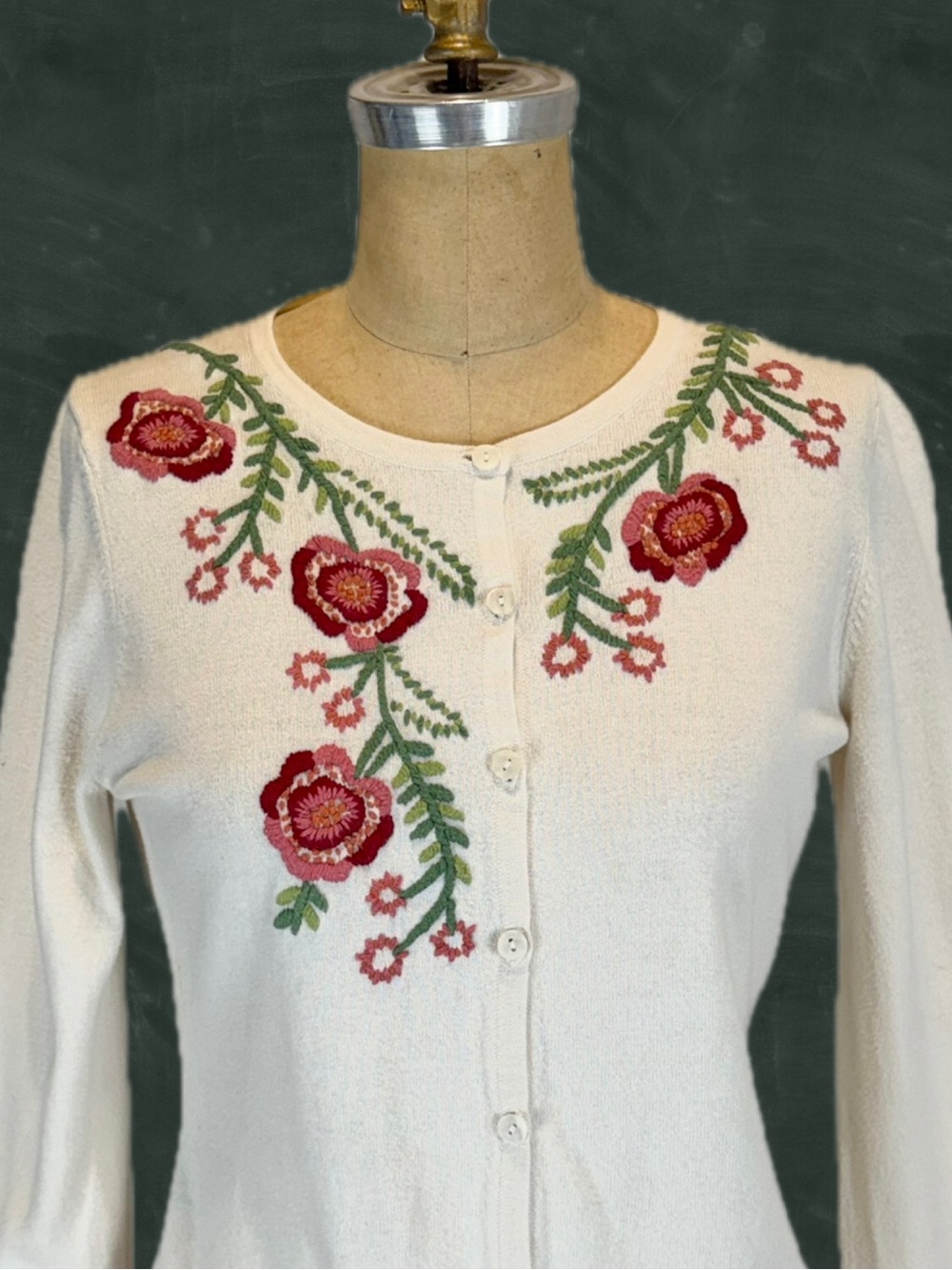 Woodland vining flower embroidered knit sweater cardigan button front floral y2k